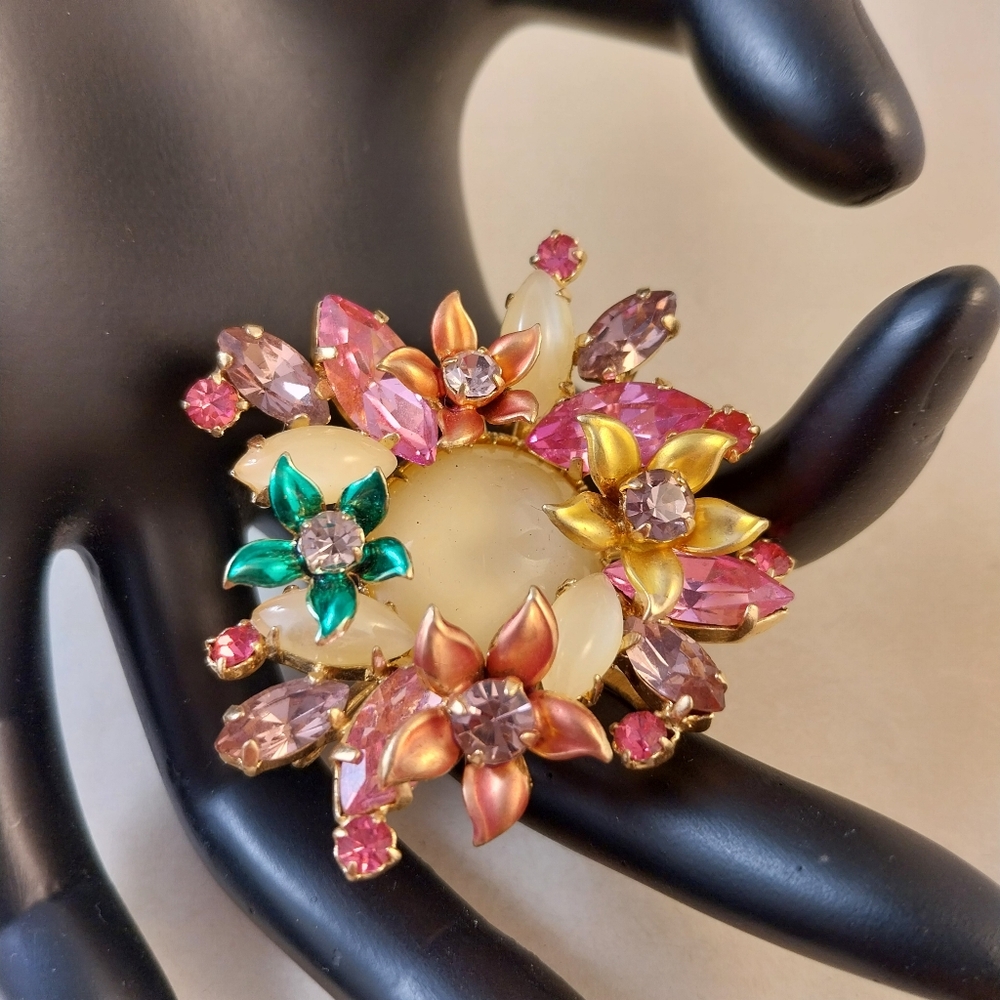 Vintage Floral Multicolor Statement Brooch - Picture 5 of 10